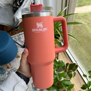 Stanley - 40 oz tumbler with handle